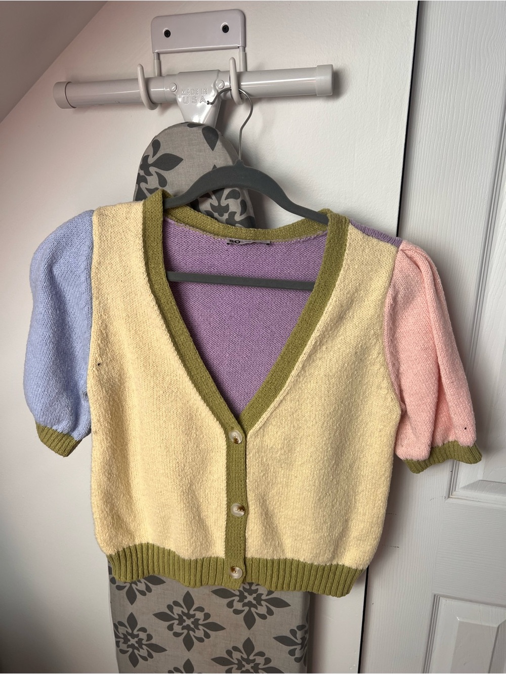 Pastel Colorblock Short-Sleeve Knit Cardigan - Yellow